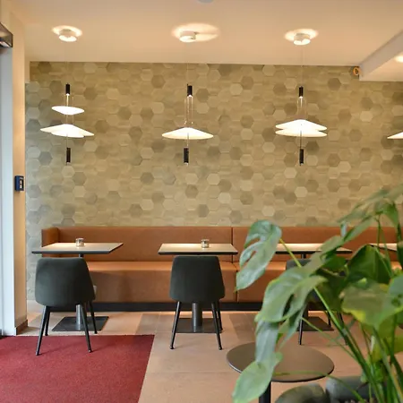 Day8 Отель Кёльн